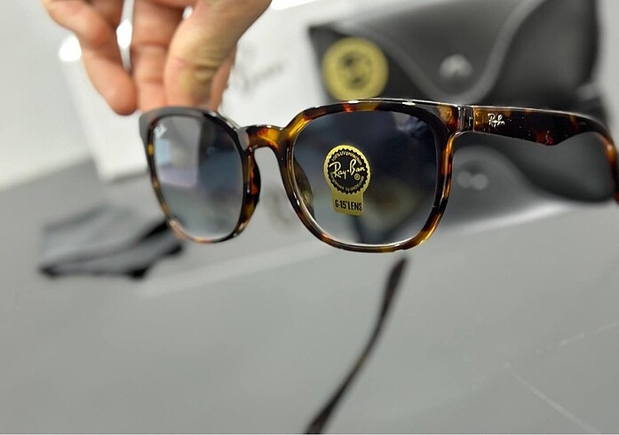 Rayban güneş gözlüğü