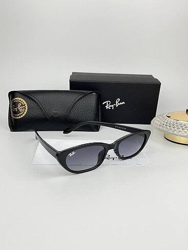 Rayban güneş gözlüğü