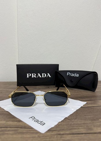  Beden Parlak Altın Prada Kadın Güneş Gözlüğü