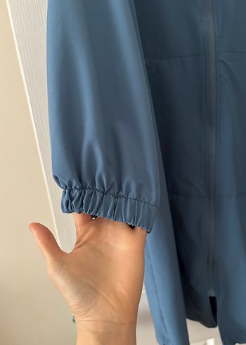 Kadın Mavi Kapüşonlu Uzun Fermuarlı - Görsel 3