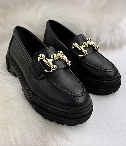 Loafer ayakkabı