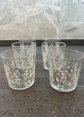 Beyaz Çiçek Desenli Cam Bardak - Görsel 2