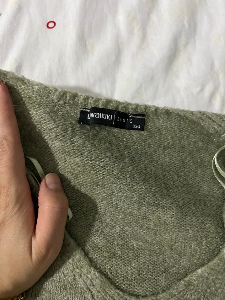 Gri V Yaka Örgü Salaş Kadın Kazak - Görsel 2