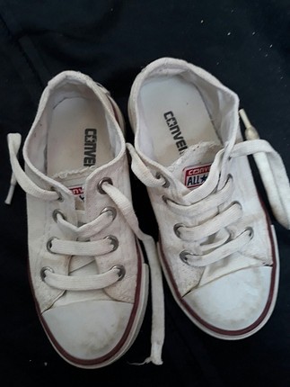 25 numara beyaz converse cok sirin bir urun