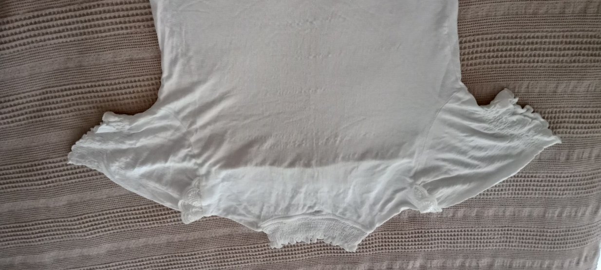 Romantik Beyaz Dantel Detaylı Bluz — görsel 4/5