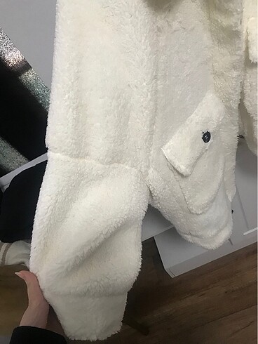 beyaz peluş ceket dilvin - Görsel 3