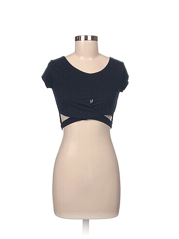 Diğer T-shirt %70 İndirimli.