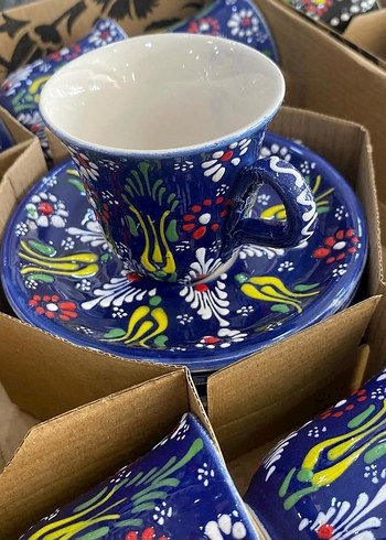 Siyah Papatya Desenli Fincan ve Tabak - Görsel 4