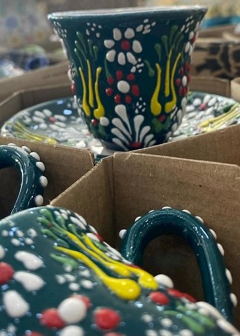 Siyah Papatya Desenli Fincan ve Tabak - Görsel 5