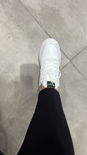 38 Beden beyaz Renk Reebok spor ayakkabı