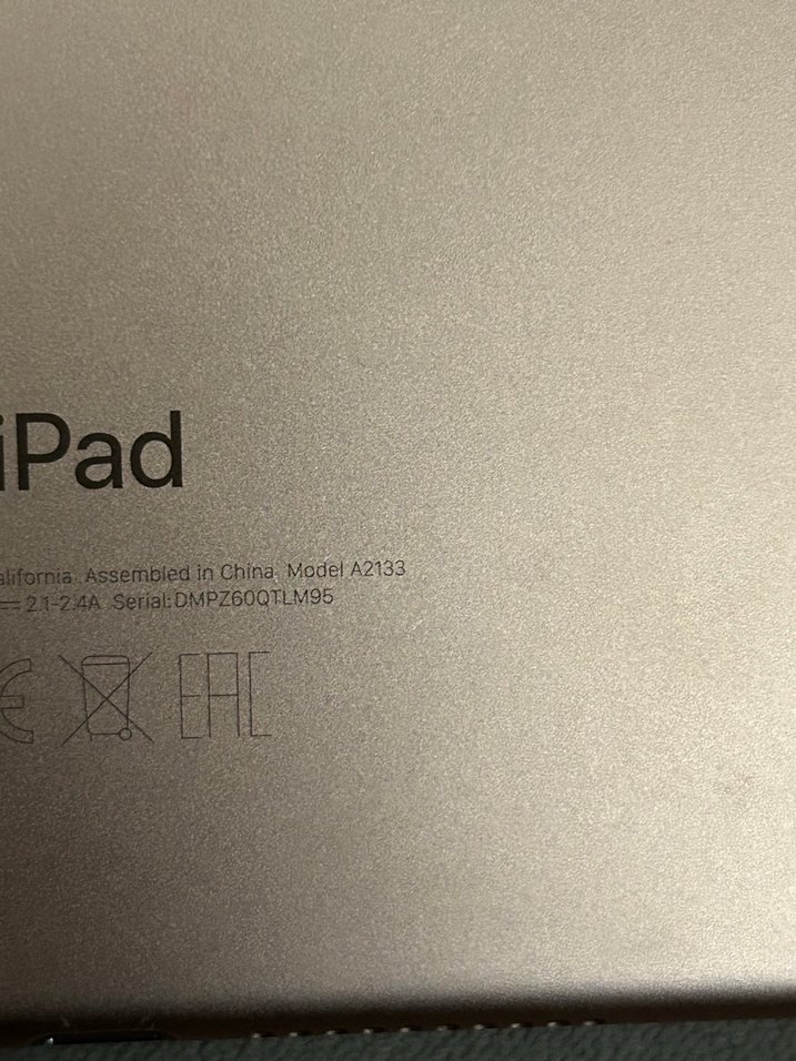 Beyaz Apple iPad Tablet - Görsel 3