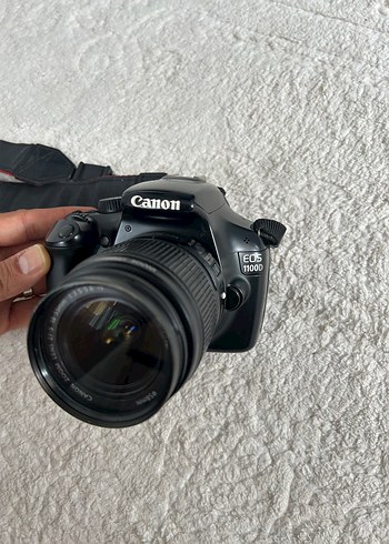 Canon EOS 1100D Dijital Fotoğraf Makinesi