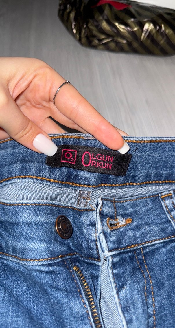 Nakışlı, Tokalı Mavi Kadın Kot Pantolon - Görsel 4