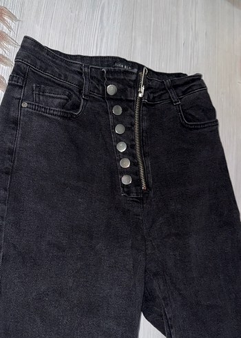 Düğmeli Siyah Kadın Kot Pantolon - Görsel 2