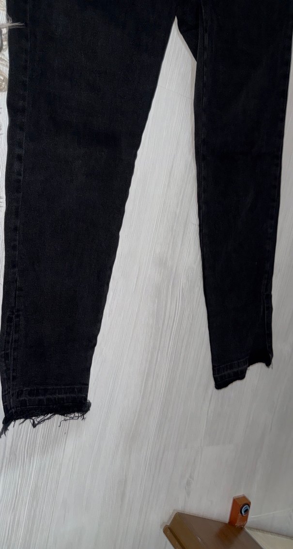 Düğmeli Siyah Kadın Kot Pantolon - Görsel 3