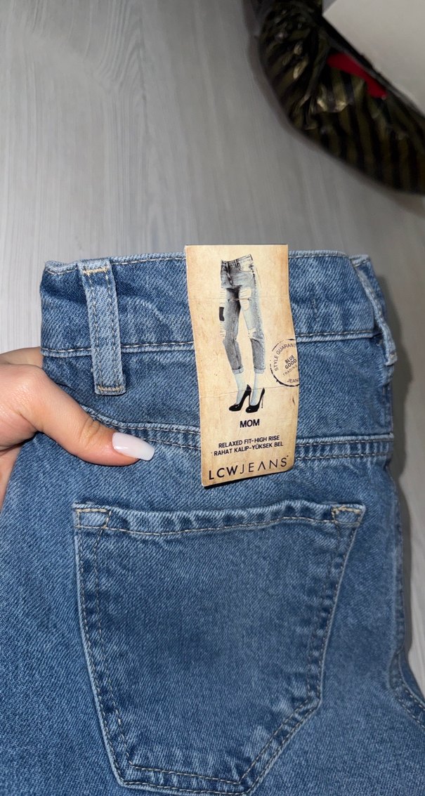 Düğmeli Mavi Kadın Denim Pantolon - Görsel 3