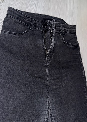 Kadın Siyah Kemerli Slim Fit Midi Jean - Görsel 3