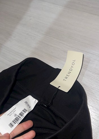 Siyah Midi Kadın Tayt - Görsel 2