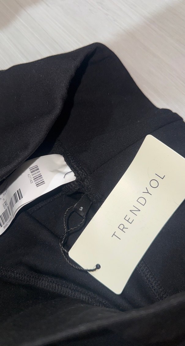 Siyah Midi Kadın Tayt - Görsel 3