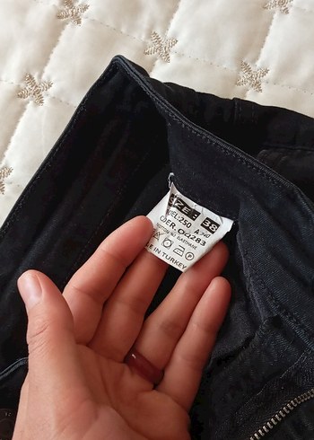 38 Beden Siyah Dar Kesim Kadın Kot Pantolon