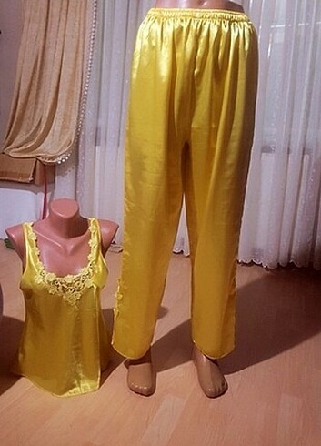 m Beden Üç parça gecelik ve sabahlık pijama takımı 