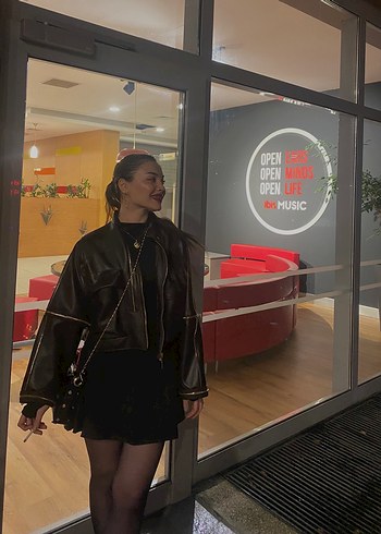 Siyah Yüksek Yakalı Uzun Kollu Mini Elbise - Görsel 4