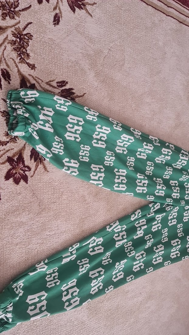 Yeşil Desenli Bol Kesim Kadın Pantolon - Görsel 4