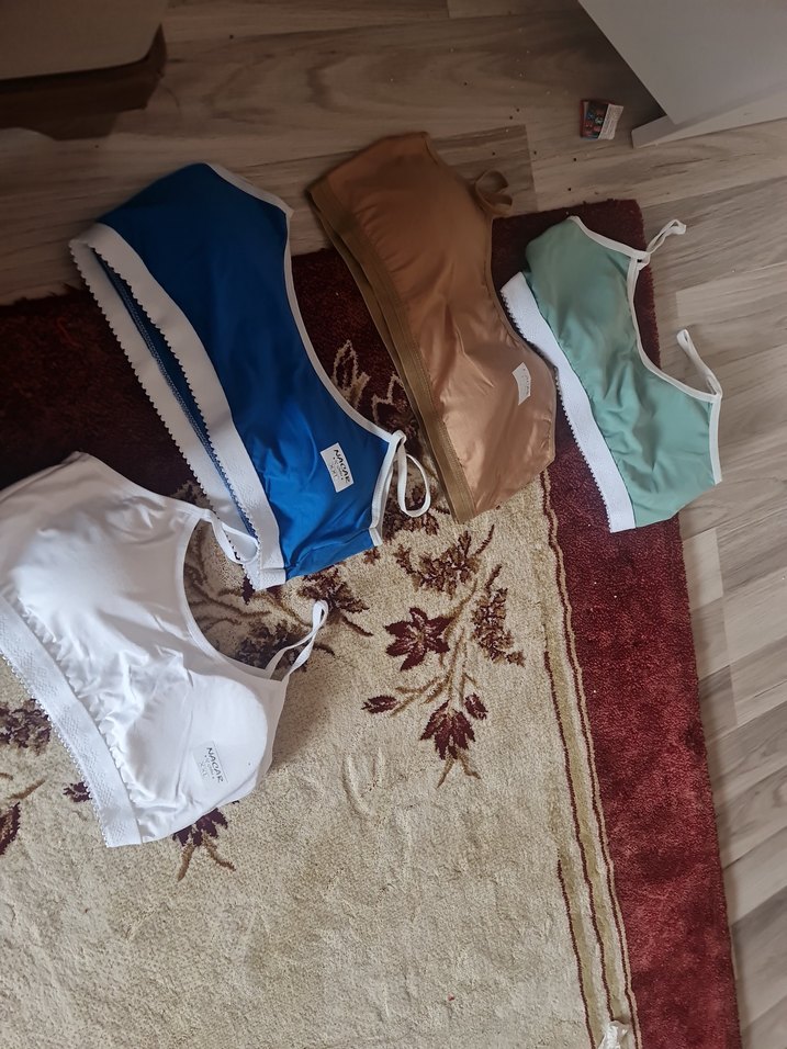 Beyaz Mini Spor Sütyeni 4 adet - Görsel 4