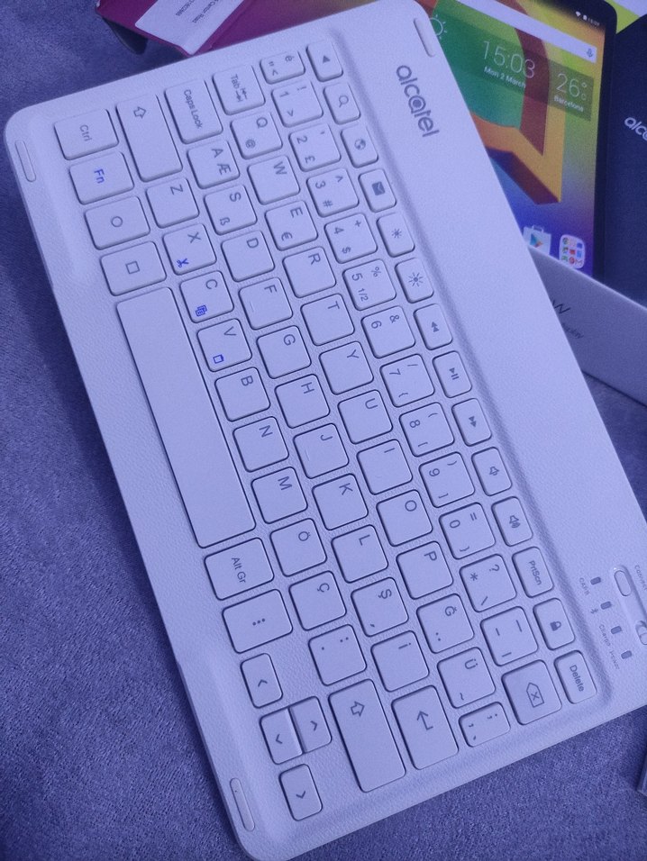Alcatel Beyaz Kablosuz Klavye - Görsel 3