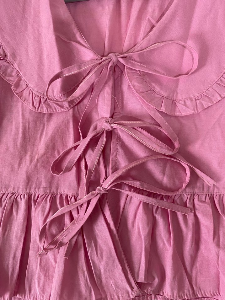 Pembe Fırfırlı V Yaka Kadın Bluz - Görsel 3