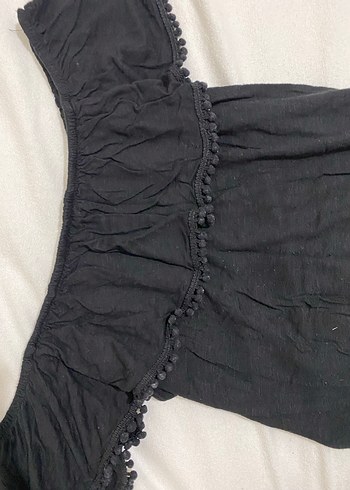 Siyah Fırfırlı Kayık Yaka Kadın Bluz - Görsel 3