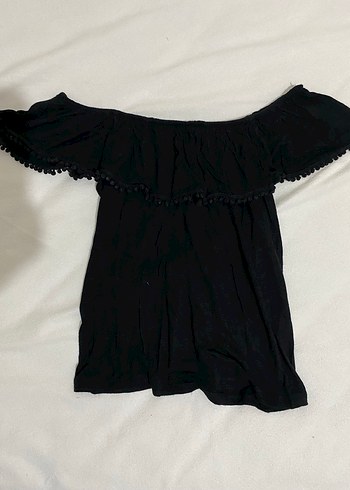 Siyah Fırfırlı Kayık Yaka Kadın Bluz - Görsel 2