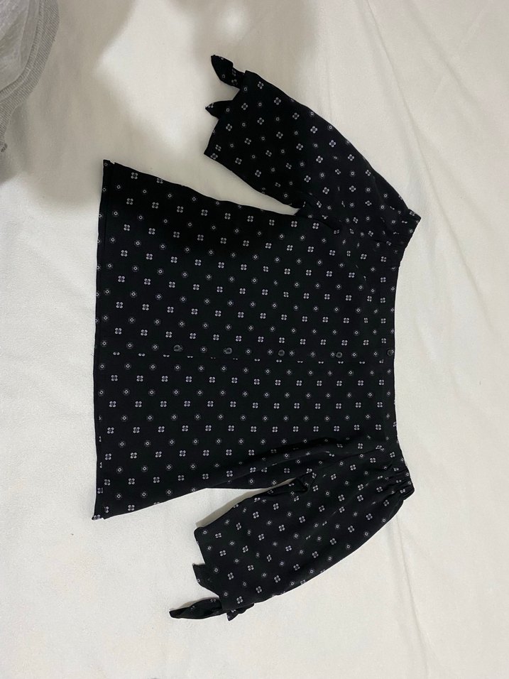 Düğmeli Siyah Mini Bluz - Görsel 2