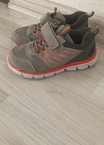 27 Beden Gri Erkek Çocuk Spor Ayakkabı Velcro Bantlı