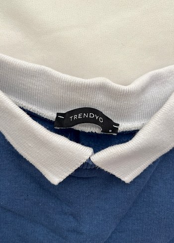 Beyaz yakalı kazak - Görsel 2