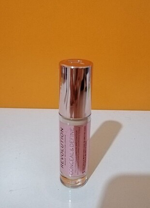Revolution Conceal & Define Kapatıcı C6