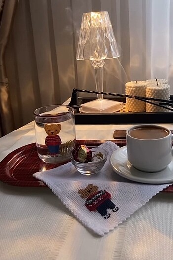 Ayıcık detaylı kahve yanı peçetesi