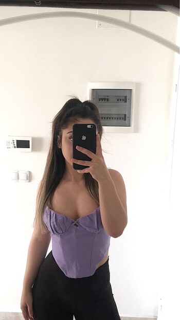 Lila crop