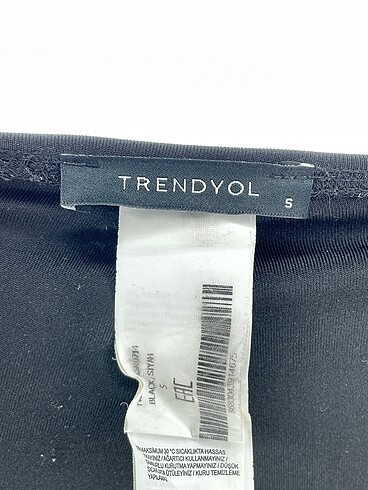 s Beden siyah Renk Trendyol & Milla Mini Şort %70 İndirimli.