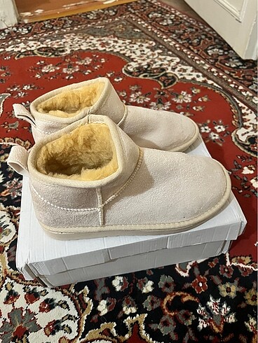 Süet İçi Tüylü İnce Taban Ugg Bot