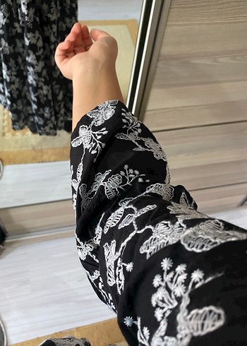 Uzun önü düğmeli elbise yenidir 36 beden ama 36-38 uygundur - Görsel 3