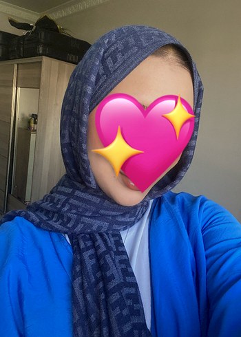 Fendi şal , yepyeni , kalındır kışın kullanılabilir sadece