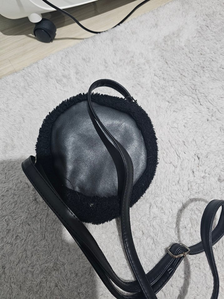 Siyah Kedi Figürlü Peluş Çanta - Görsel 2