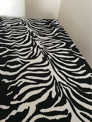 Şal zebra desenli