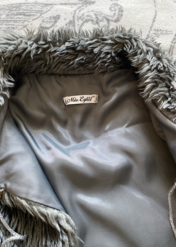 Tüylü yelek - Görsel 2