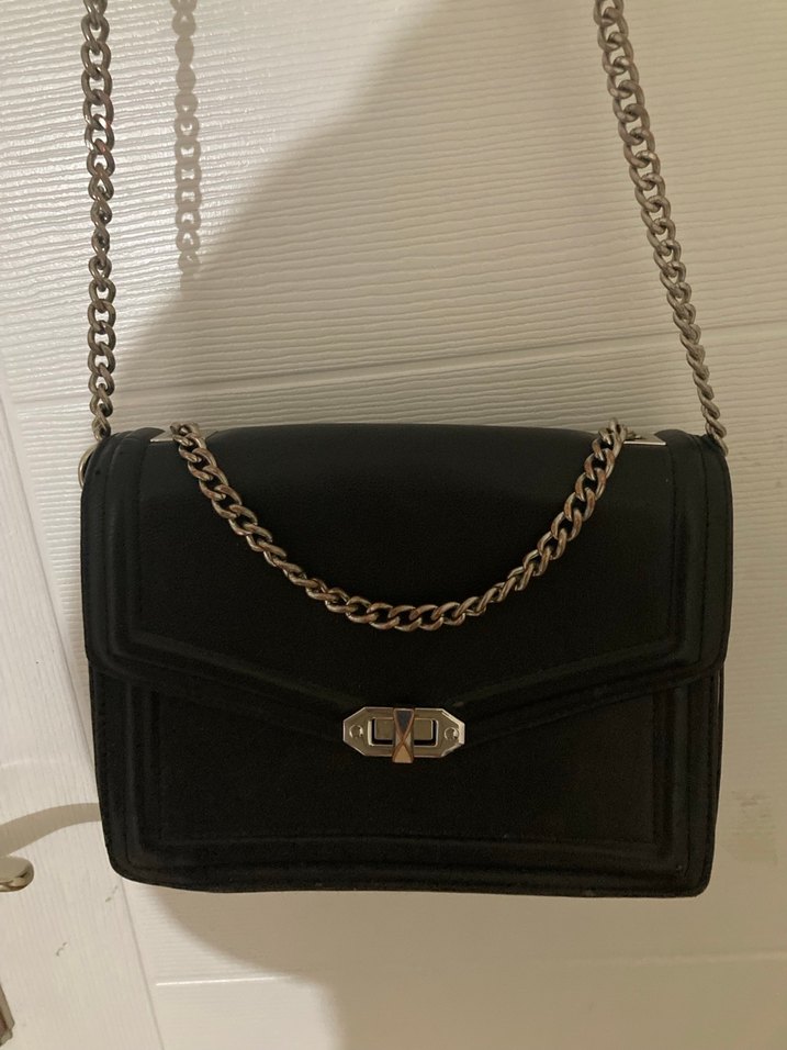 Zincir Detaylı Siyah Deri Kadın Çanta - Görsel 2