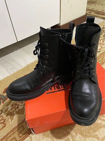 Ninewest bot