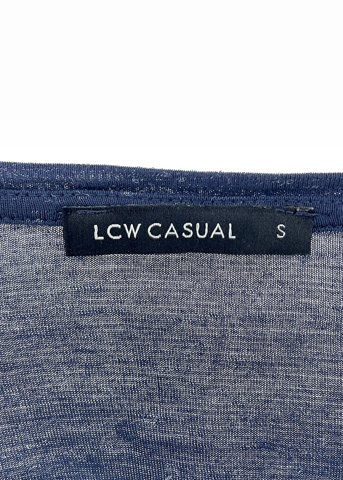 LC Waikiki Bluz %70 İndirimli. - Görsel 4