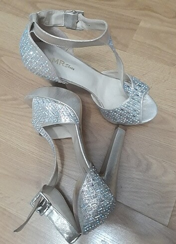 Boncuk desenli ayakkabı - Görsel 6
