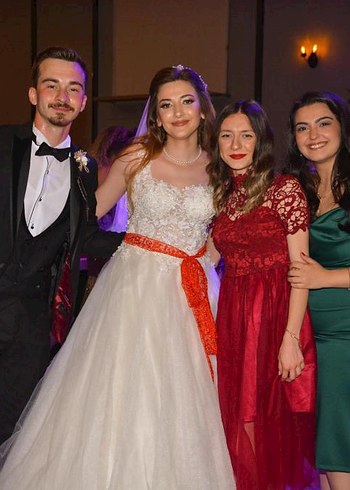36 Beden beyaz Renk Gelinlik